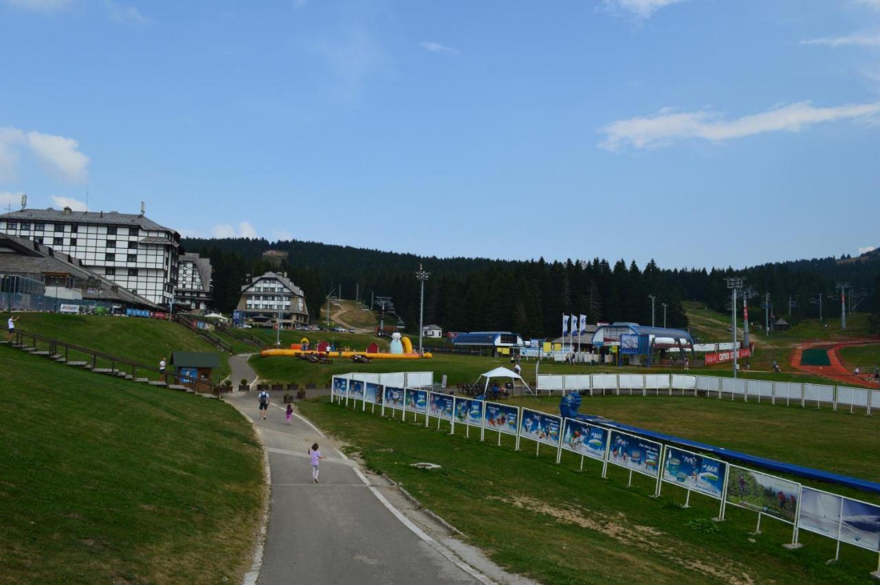 Milmari Resort - Apartman L43 Kopaonik Bagian luar foto